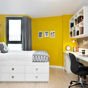 Student Castle Apartment Edinburgh